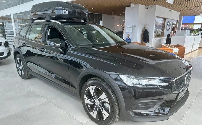 Volvo V60 Cross Country cena 237960 przebieg: 5, rok produkcji 2024 z Pakość małe 16